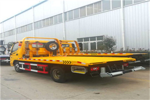 香坊附近拖车救援搭电